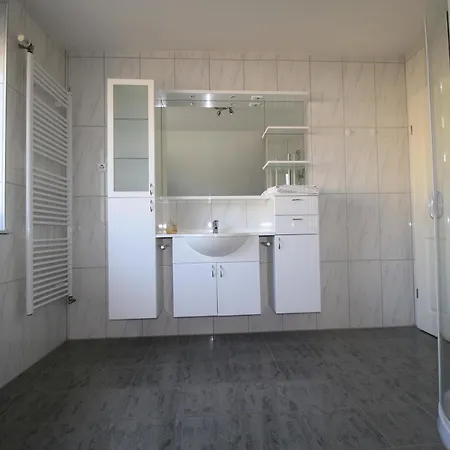 홈스테이 Ahlten 레어테